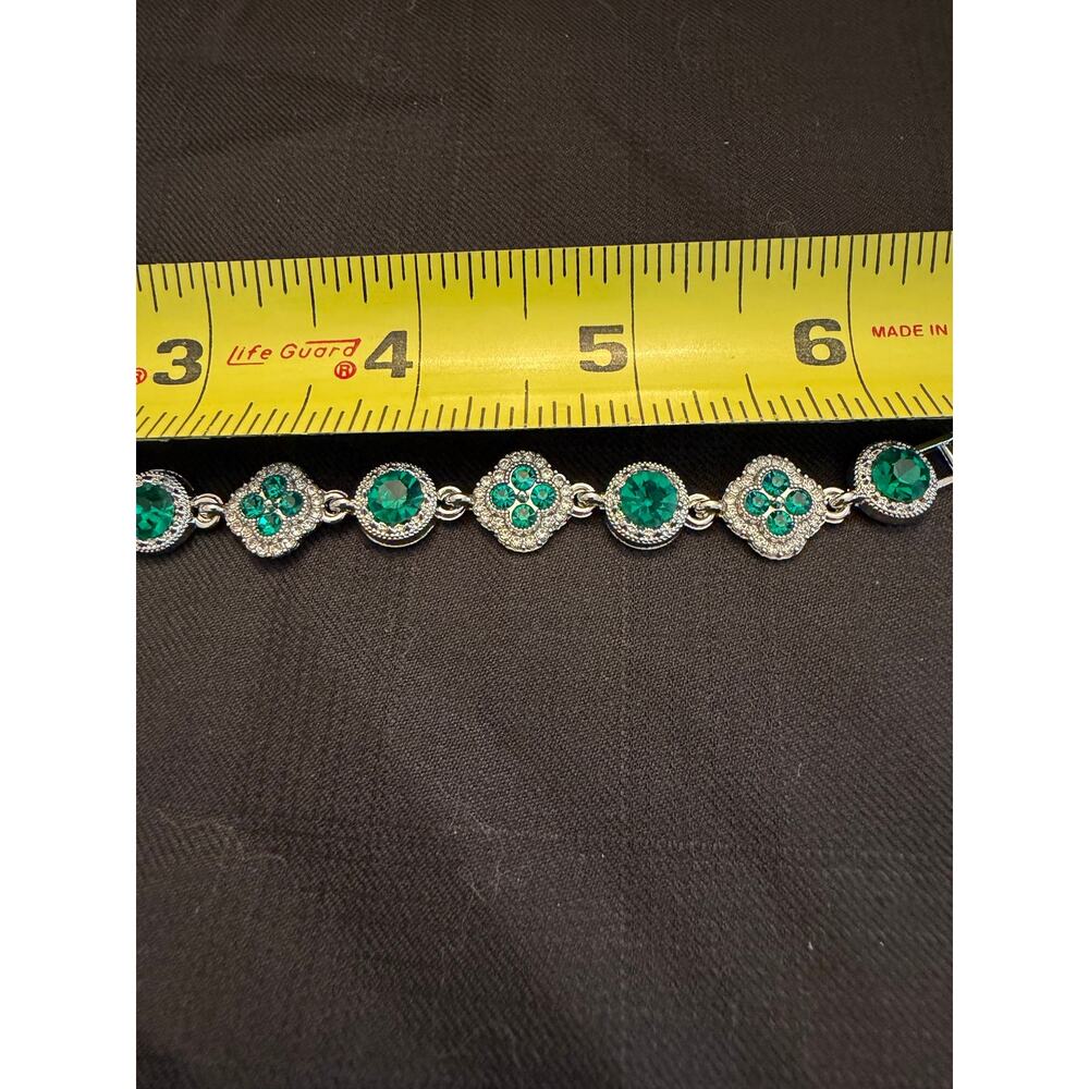 925 Over Stainless Steel NWOT 6” bracelet with geometric faceted green crystals - Picture 6 of 6